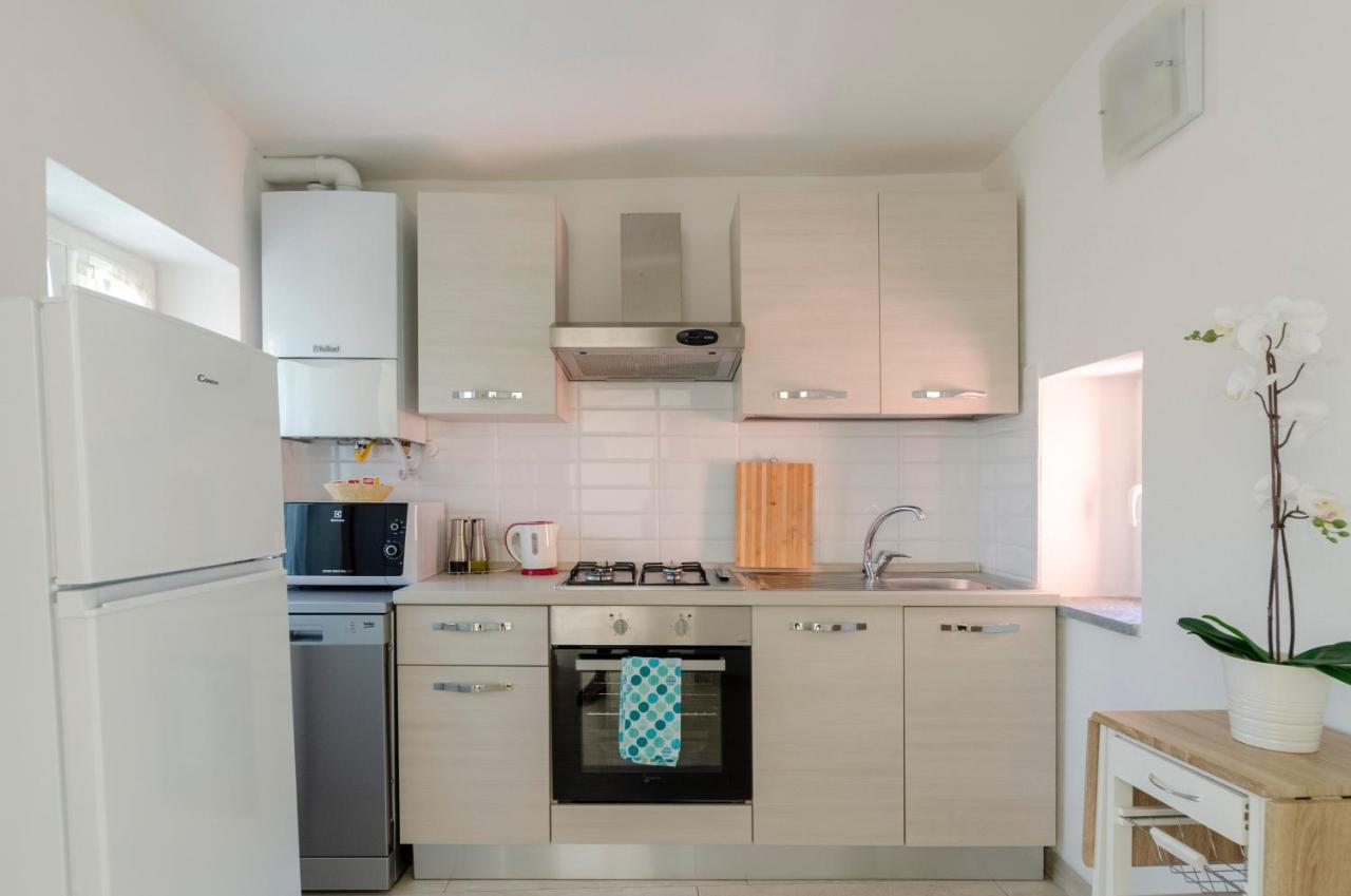 Alla Casa Rosa, Peaceful Apartment Surrounded By Greenery With Free Parking, Wifi & Air Conditioning Rapallo Kültér fotó