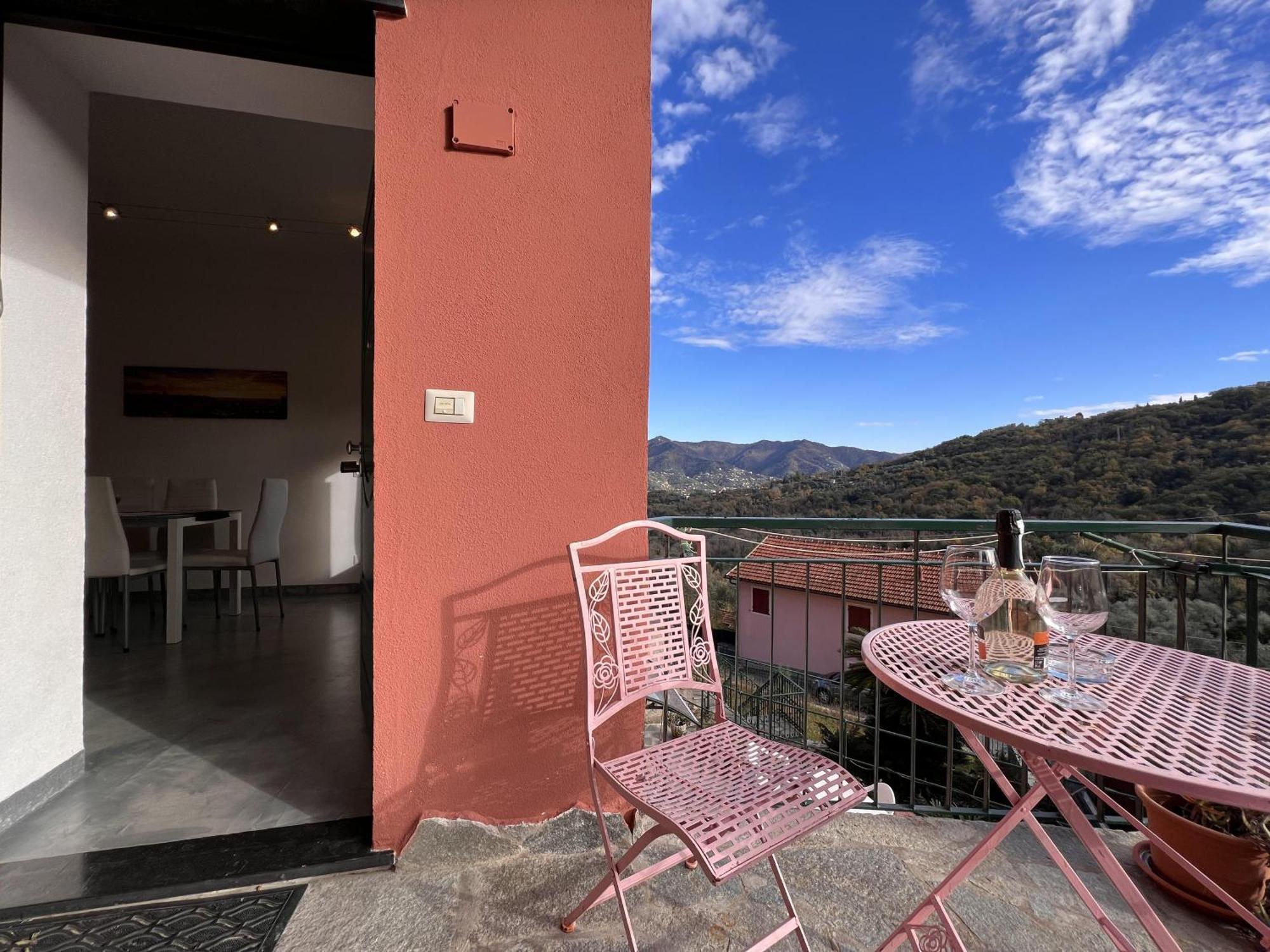 Alla Casa Rosa, Peaceful Apartment Surrounded By Greenery With Free Parking, Wifi & Air Conditioning Rapallo Kültér fotó