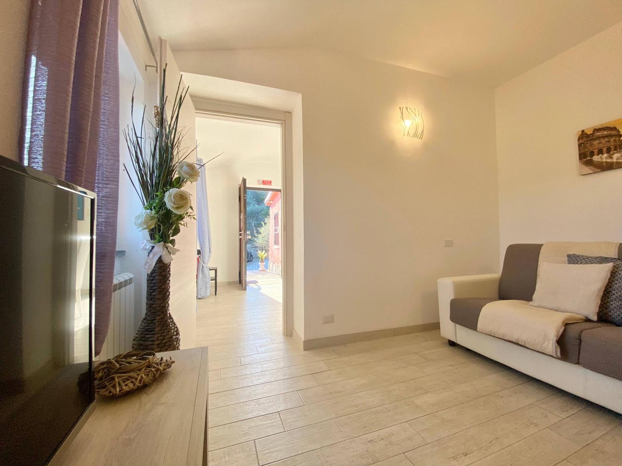 Alla Casa Rosa, Peaceful Apartment Surrounded By Greenery With Free Parking, Wifi & Air Conditioning Rapallo Kültér fotó